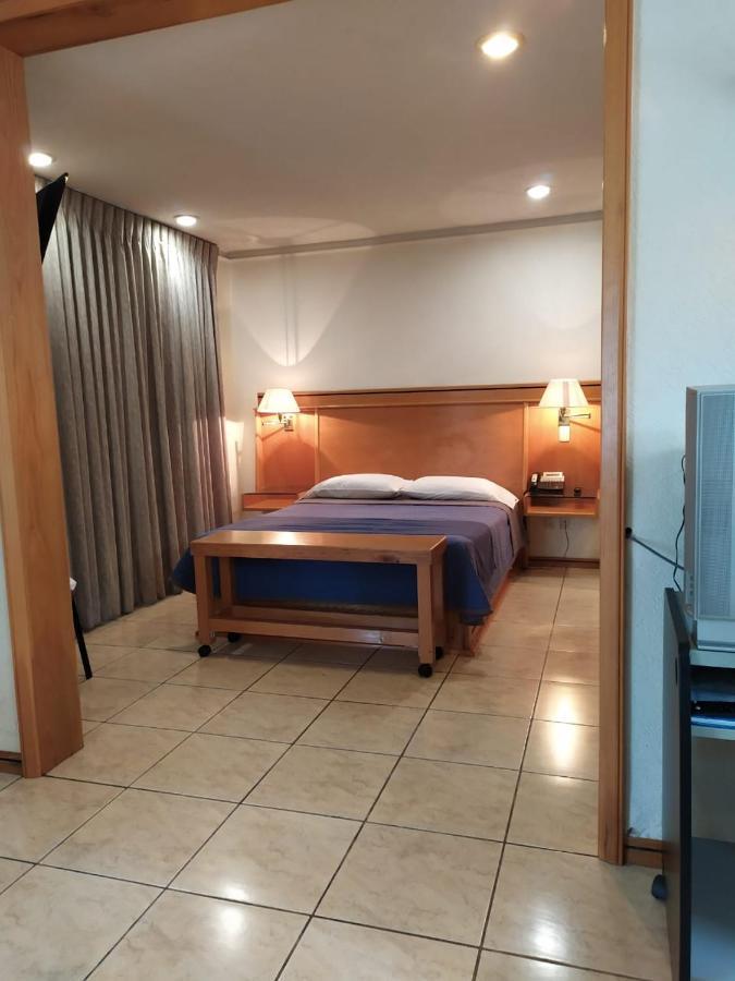 Cypres Hotel & Suites Zapopan Dış mekan fotoğraf
